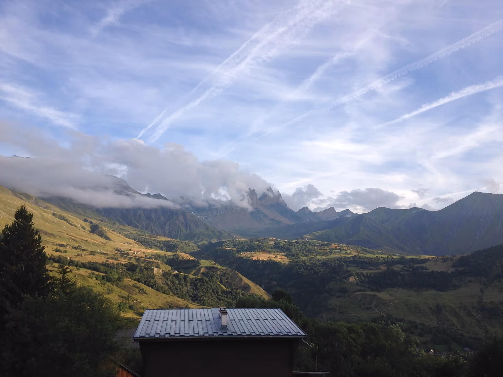 Albiez-Montrond ski resort