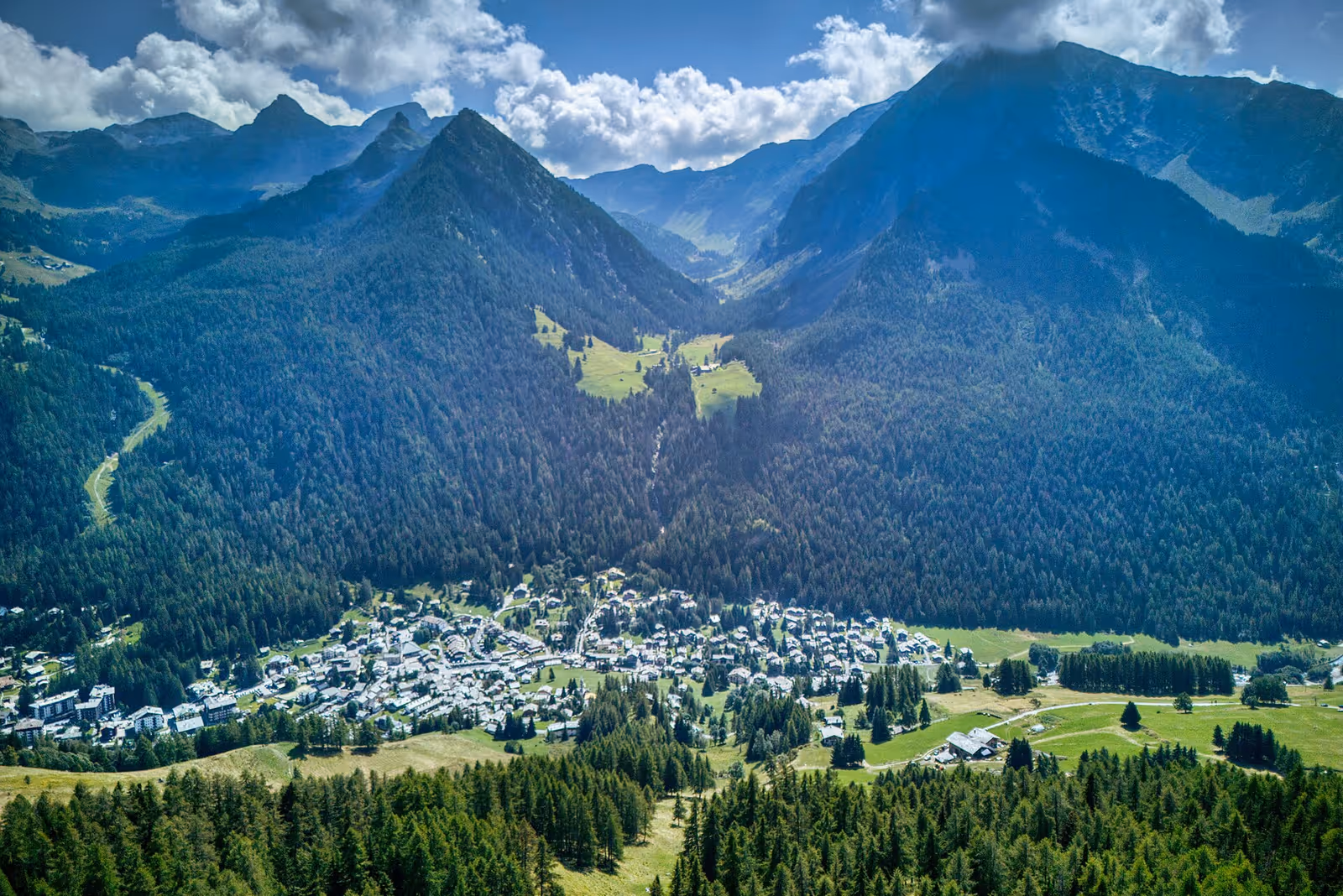 Antagnod ski resort