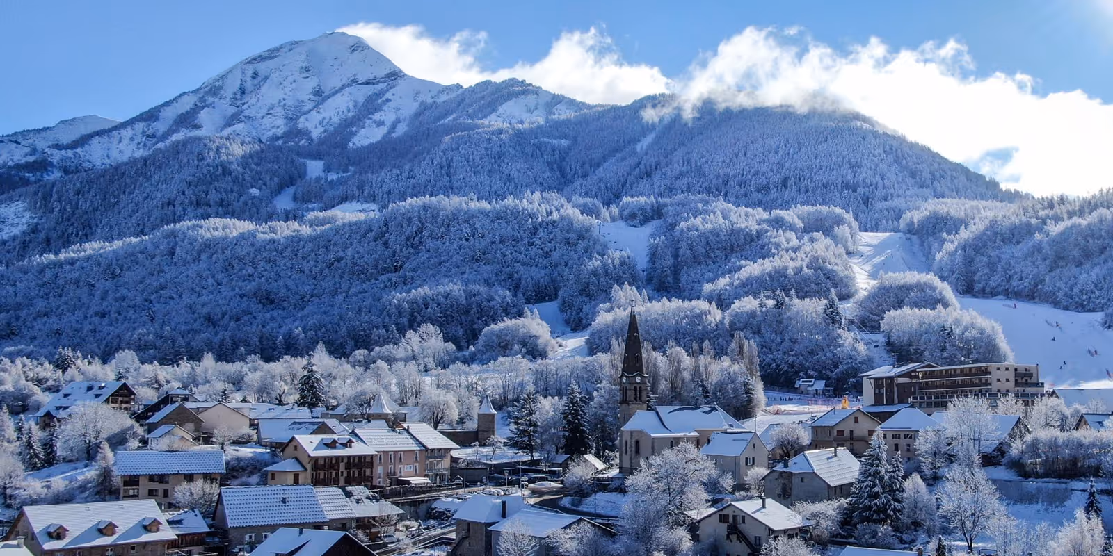 Domaine Skiable Saint-Léger-Les-Mélèzes ski resort