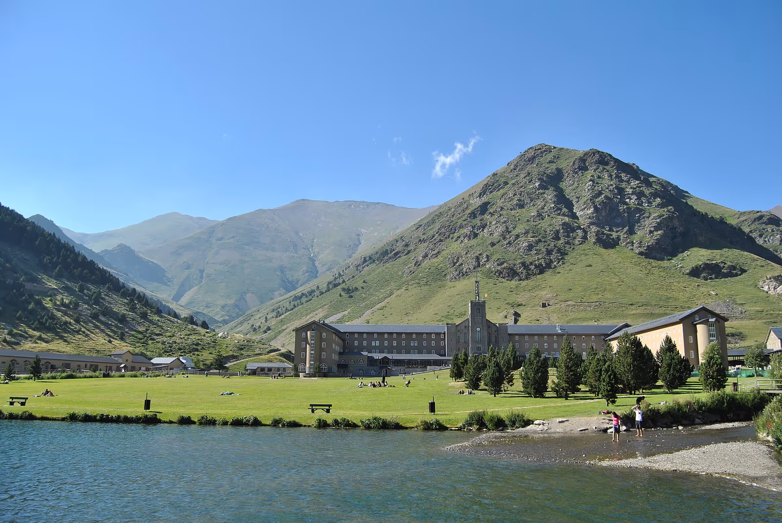 Estació de muntanya Vall de Núria ski resort