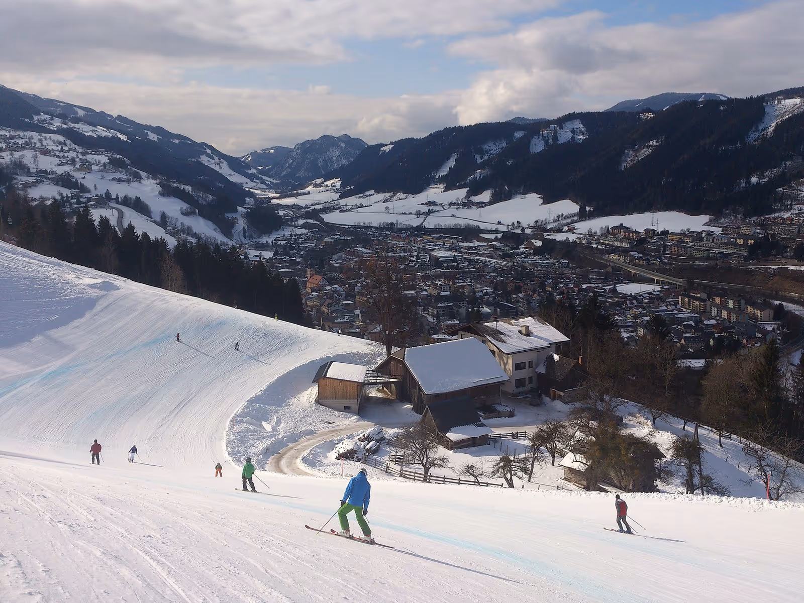 Horsefeathers Superpark Planai ski resort
