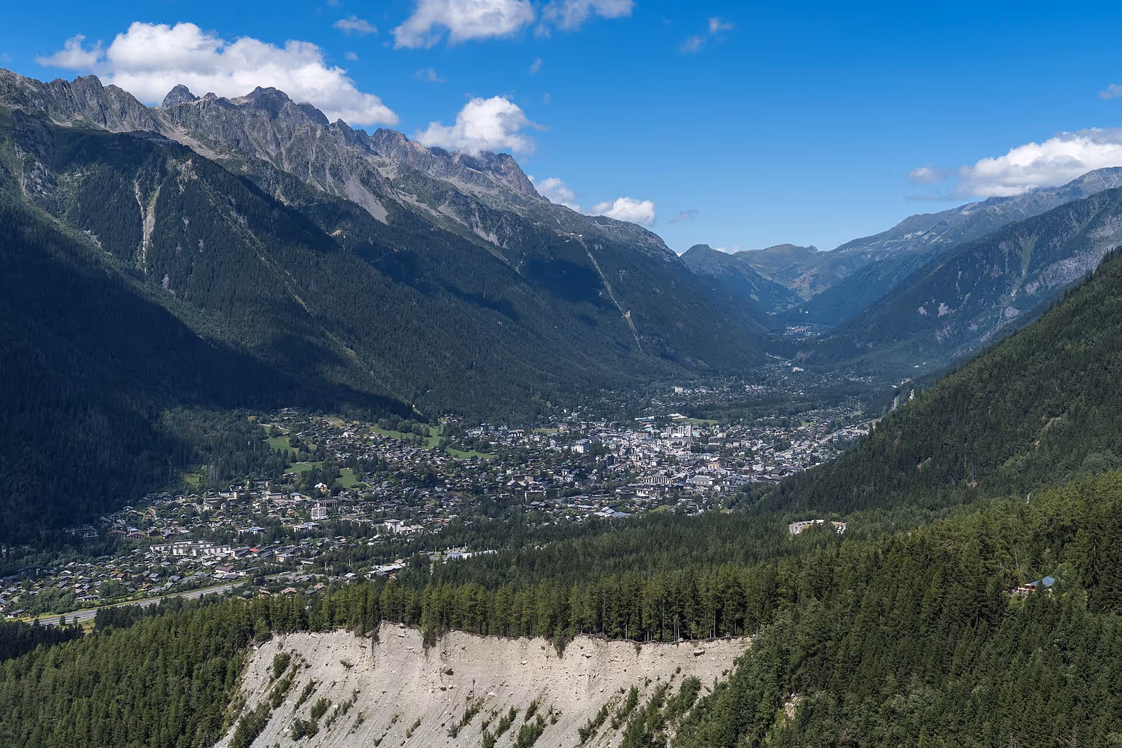 Les Bossons ski resort