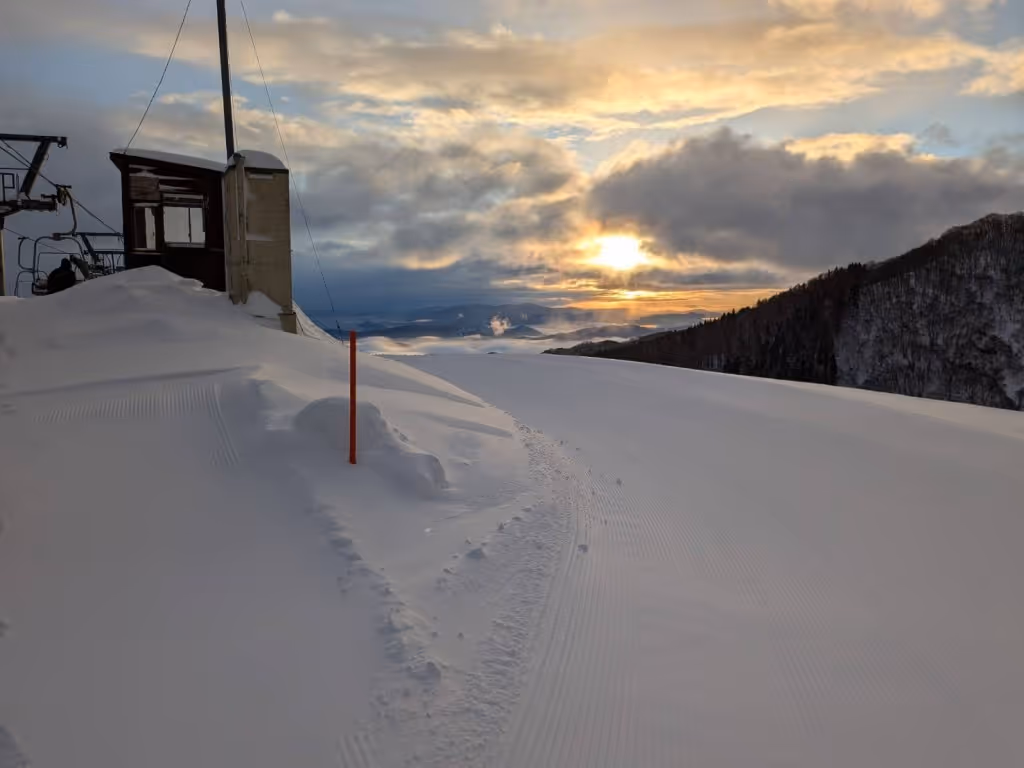 Manba / Okukan (万場スキー場/奥神鍋スキー場) ski resort
