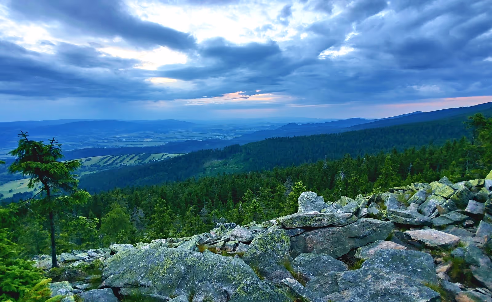 Skiareál Větrný vrch ski resort