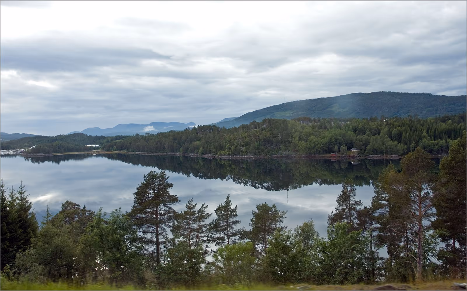Spjelkavikheisa ski resort