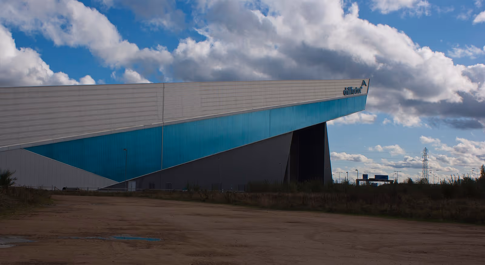 The Snow Centre Manchester ski resort