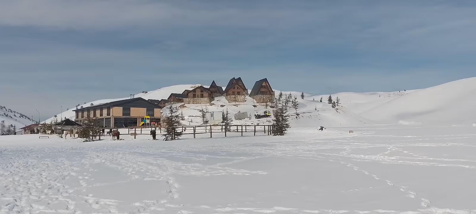 Yedikuyular ski resort